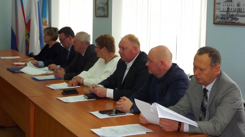 Депутаты единогласно приняли изменения бюджетного процесса и сделали шаг для преодоления кризиса взаимоотношений
