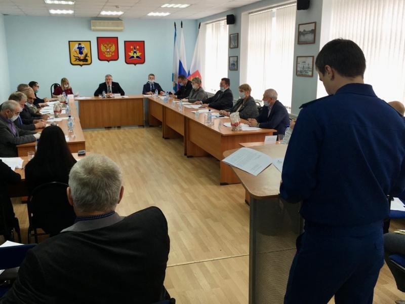 Депутаты вернутся к рассмотрению протеста прокурора на следующей сессии
