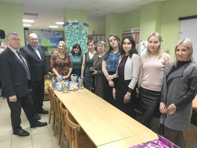 Депутаты Городского Собрания пополнили подарочный фонд Деда Мороза Социально-реабилитационного центра для несовершеннолетних