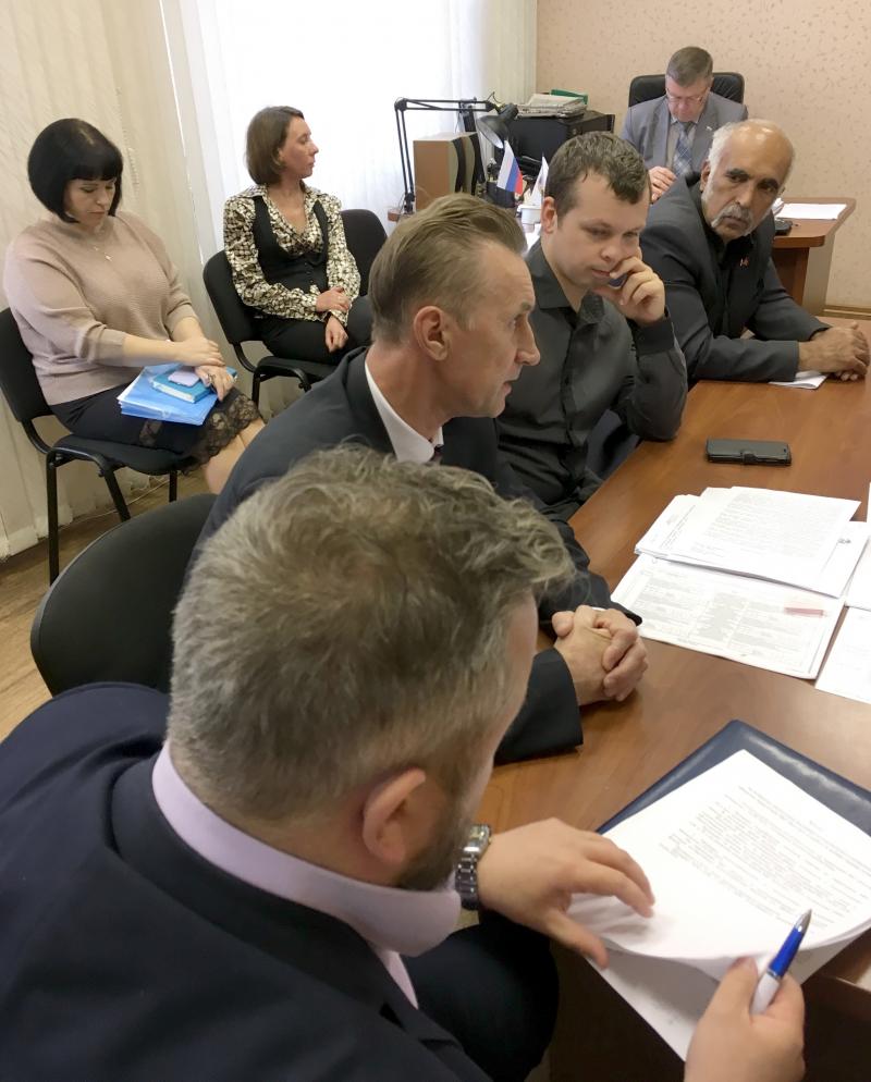 Готовность к отопительному сезону и бытовые проблемы избирателей рассмотрела комиссия по промышленности