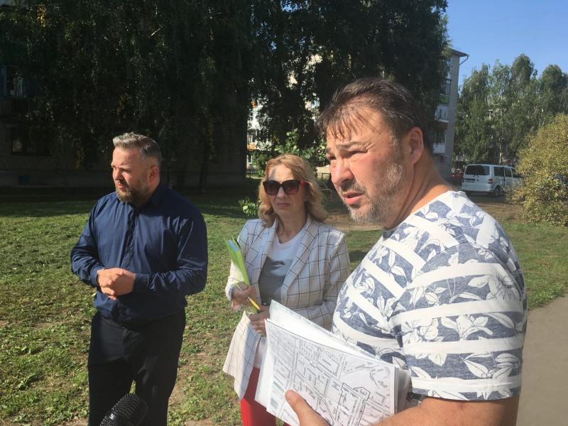 Депутат избирательного округа №3 Олег Зильберг 19 августа показал положение дел на своей территории