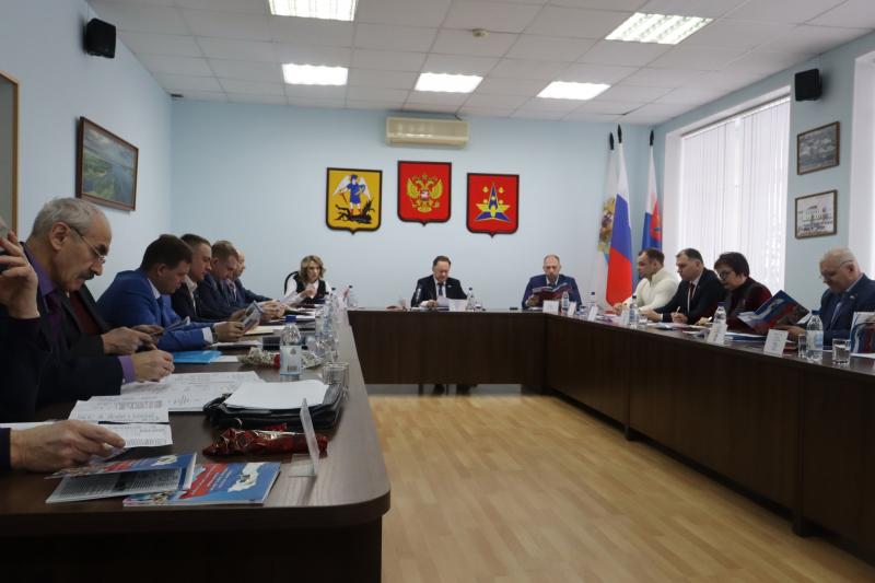 Вас на самом деле беспокоит судьба Вычегодского?